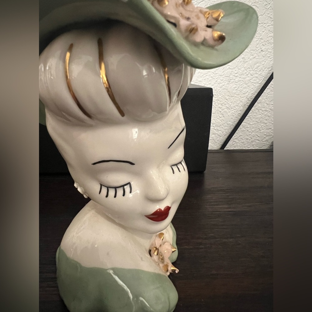 Mid Century Modern Ceramic Lady Head Vase - Picture 8 of 10